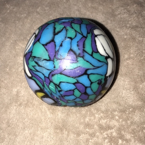 Beautiful hand sculpted Angel mosaic 3” ball candle 💕 - Picture 4 of 5